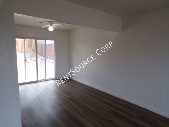 Building Photo - 1820 Calico Dr