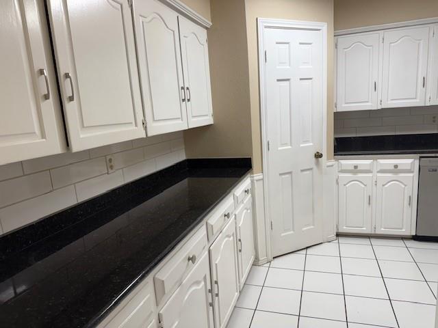 Building Photo - 6918 La Manga Dr