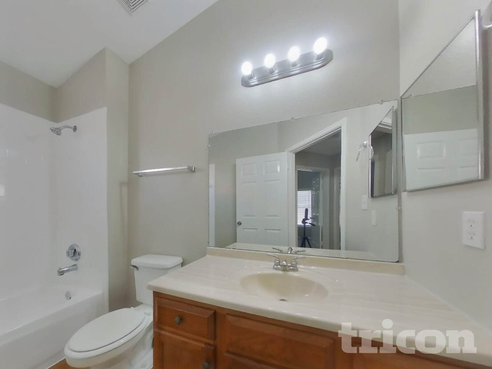 Building Photo - 3114 Boynton Dr