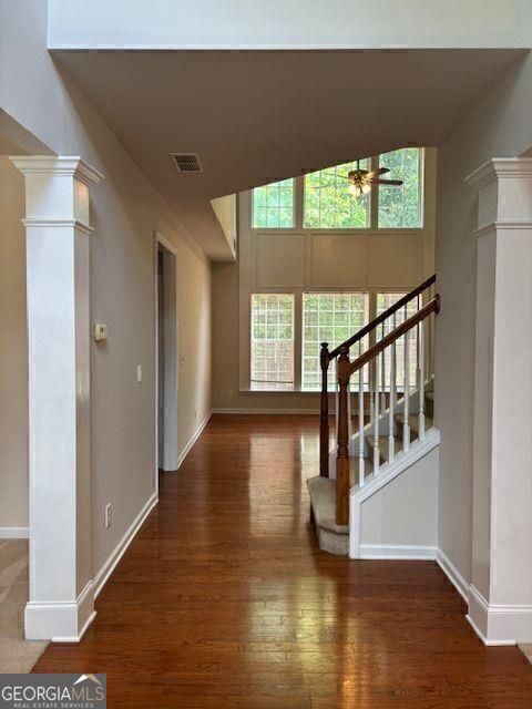 Building Photo - 5669 Avonley Creek Dr NE