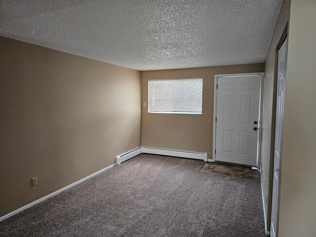Building Photo - 1155 Chiricahua Loop