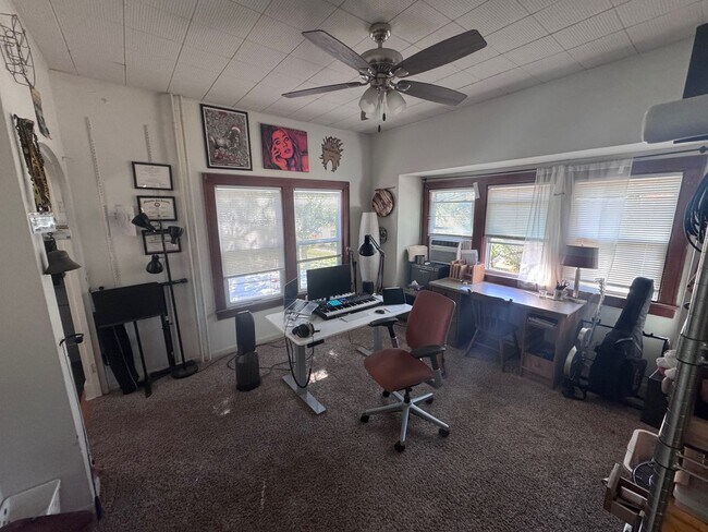 Building Photo - 507 Kimball Rd