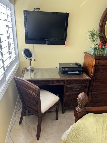 Building Photo - 1605 S US Hwy 1