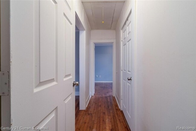 Building Photo - 23141 Harding Ave