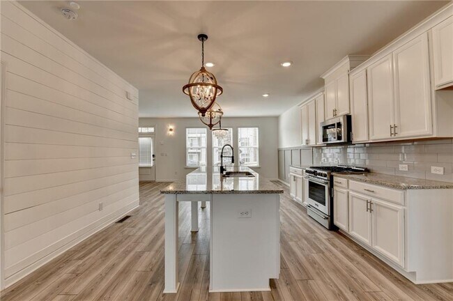 Building Photo - 2689 Richmond Row Dr