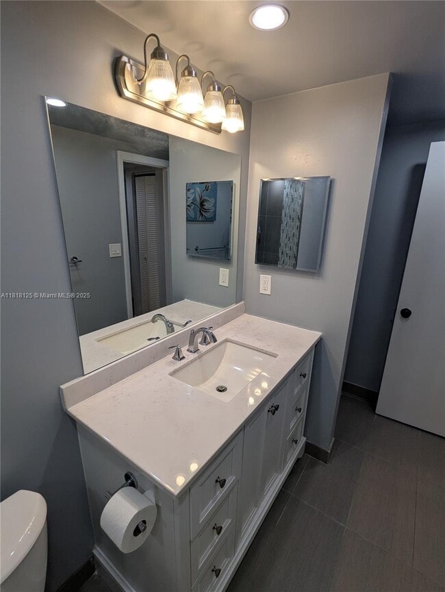 Building Photo - 5825 Swordfish Ct