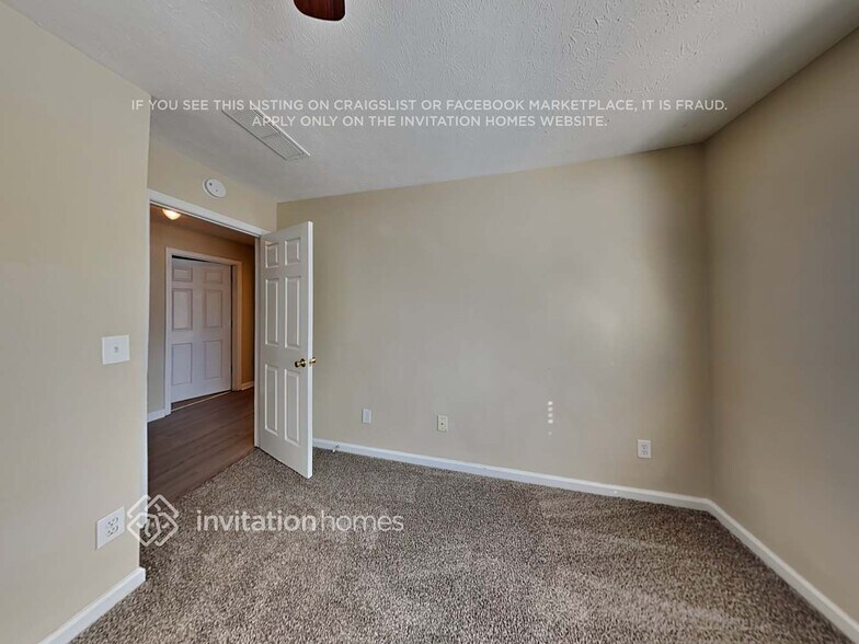 Building Photo - 1594 Stephens Pond View