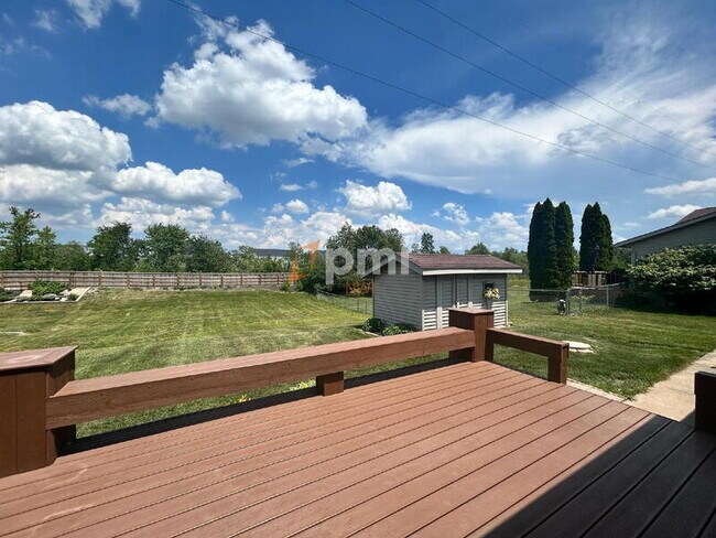Building Photo - 8781 Calhoun Pl