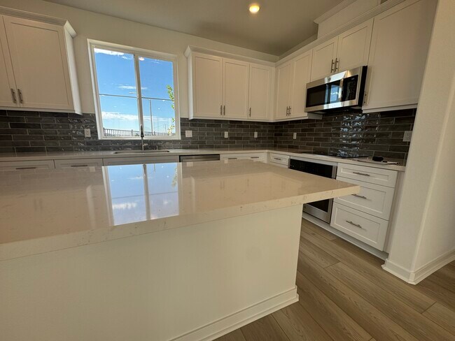Building Photo - 31506 Lolite Dr