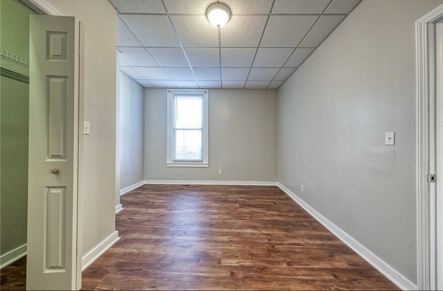 Building Photo - 225 Freeport Rd