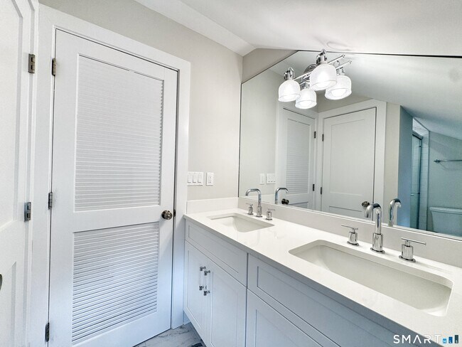 Building Photo - 112 Georgetown Rd