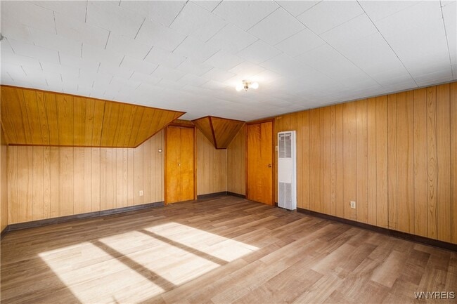 Building Photo - 1271 Cleveland Dr