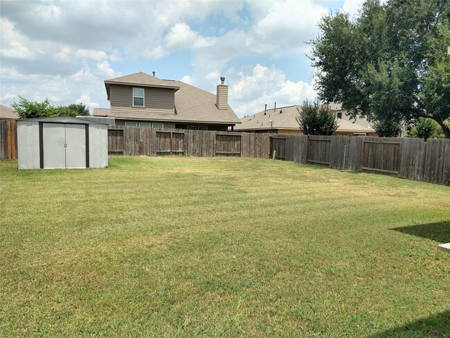 Building Photo - 2315 Thorn Berry Creek Ln