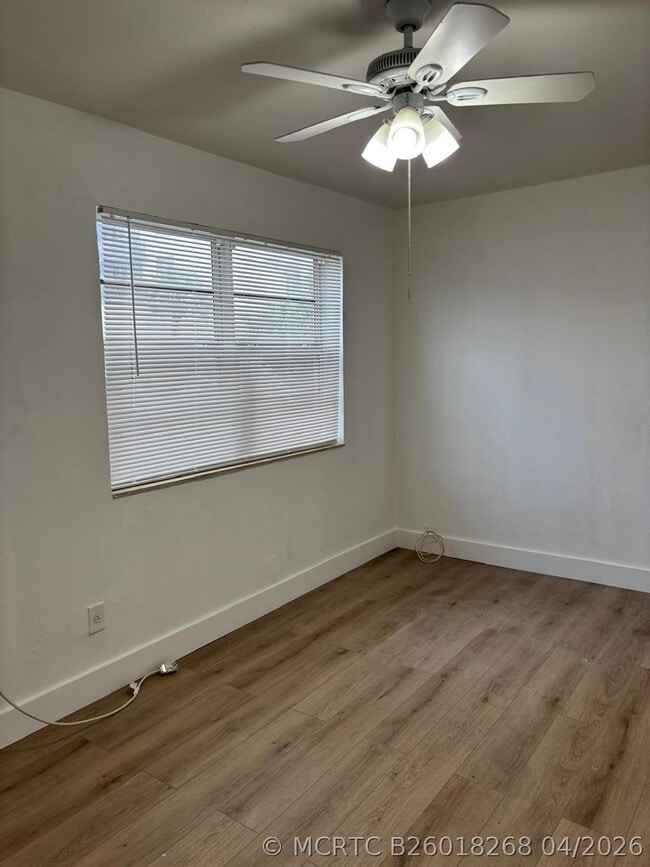 Building Photo - 6930 Byron Ave