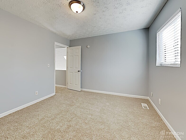 Building Photo - 2851 Forest Wood Dr