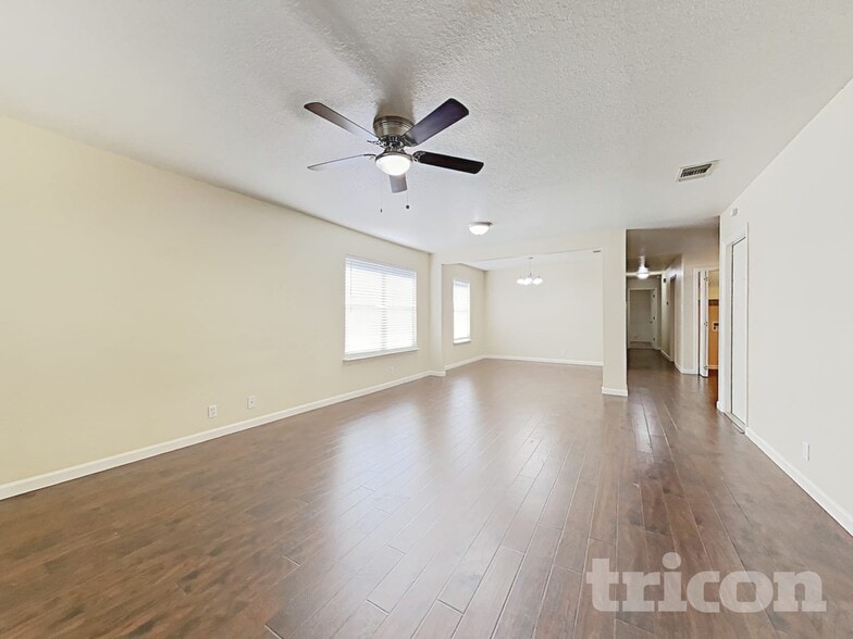 Building Photo - 9607 Kennebec Way