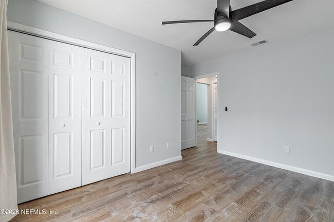 Building Photo - 8118 Baymeadows Cir E