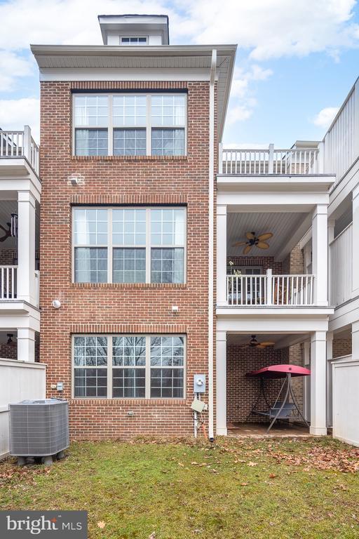 Building Photo - 7933 Turtle Crk Cir