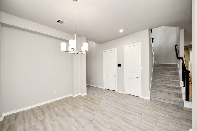 Building Photo - 24754 Levante Dr