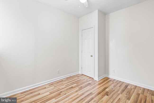 Building Photo - 2335 S Chadwick St