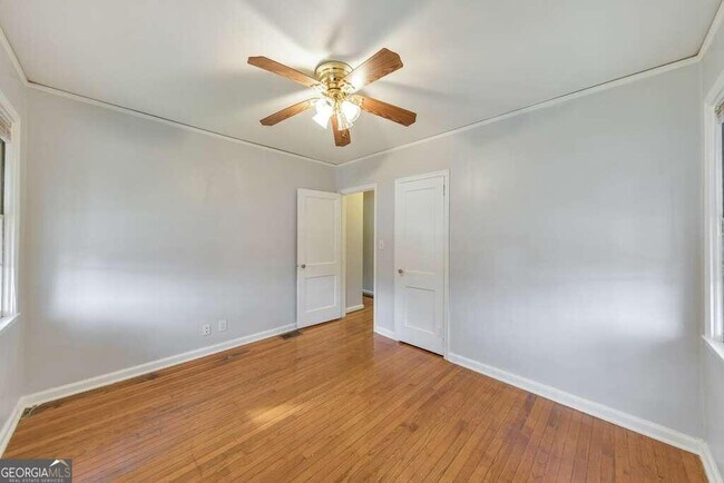 Building Photo - 60 Delmont Dr NE