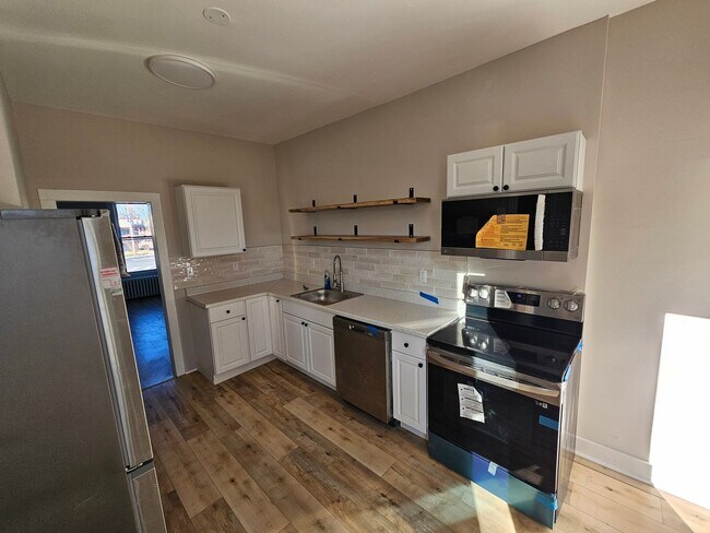 Building Photo - 6-8 Maiden Lane