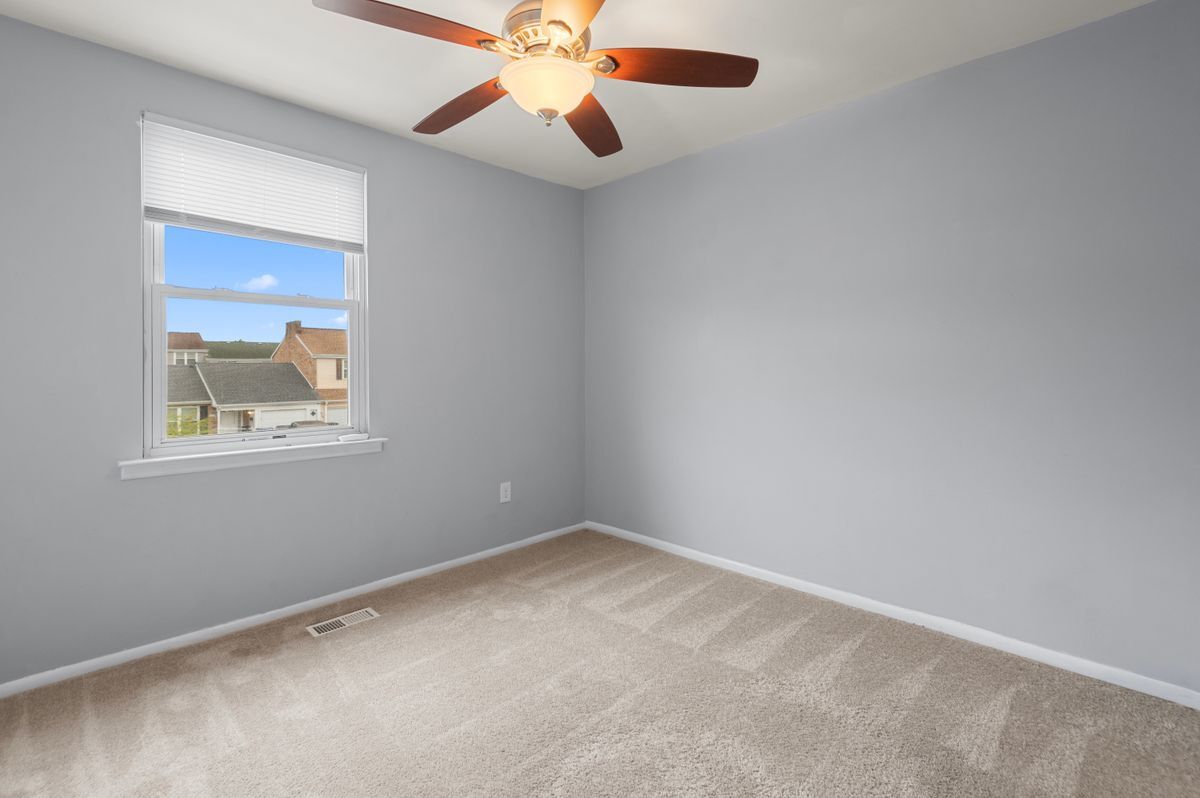 Building Photo - 6420 Thomas Paine Ct