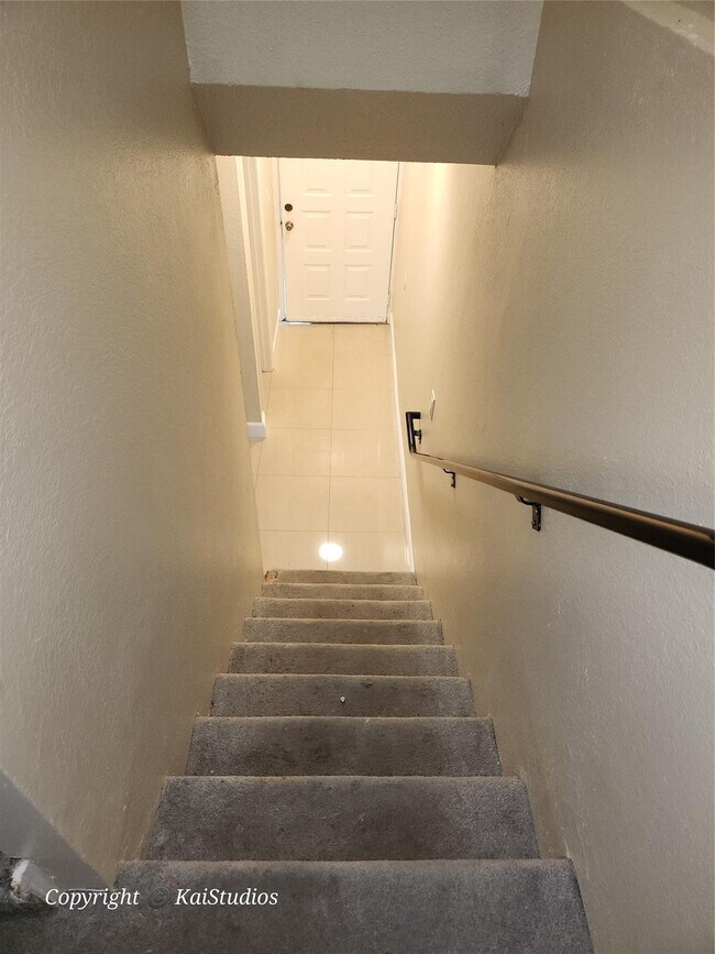 Building Photo - 10293 NW 33rd St