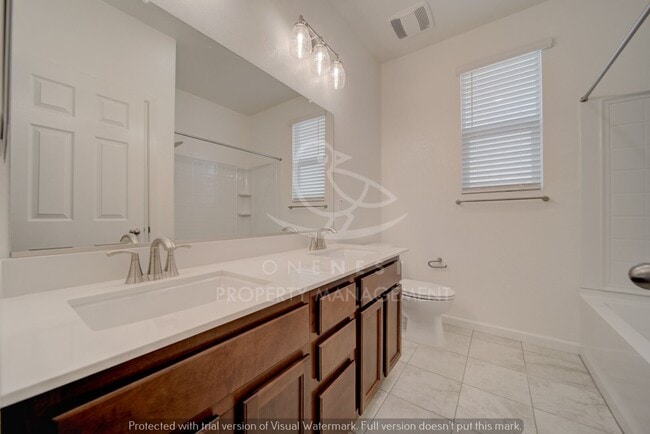 Building Photo - Gorgeous 3 Bedroom, 2 Bath Home In Twelve Bridges