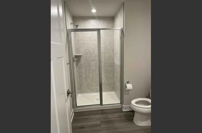 Building Photo - 512 Rivers Edge Dr