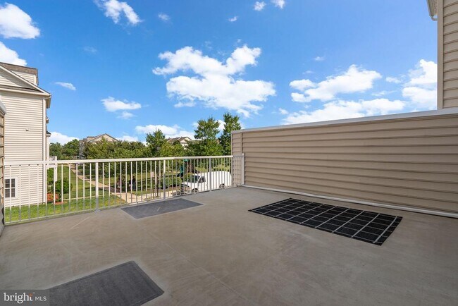 Building Photo - 25628 Pleasant Valley Rd