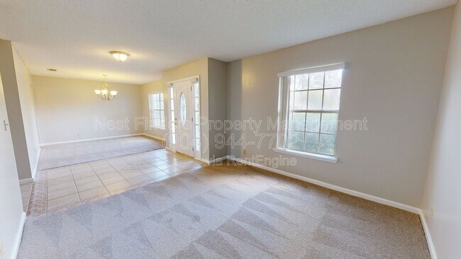 Building Photo - 2094 Forest Gate Dr W