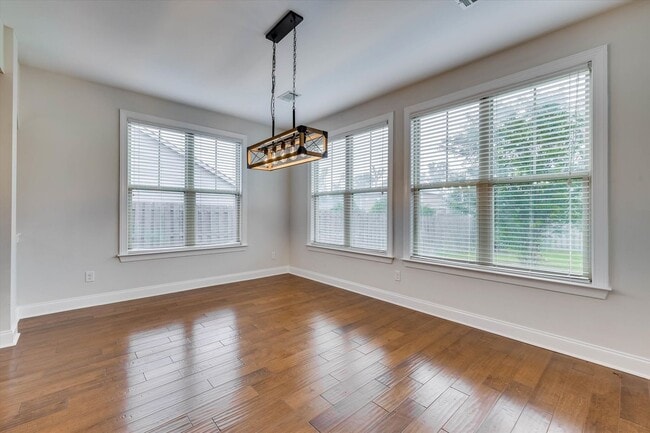 Building Photo - 226 Sandleton Way