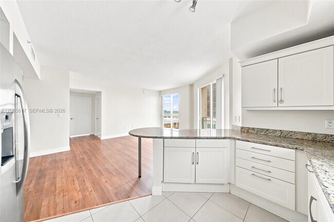 Building Photo - 7275 SW 90th Way