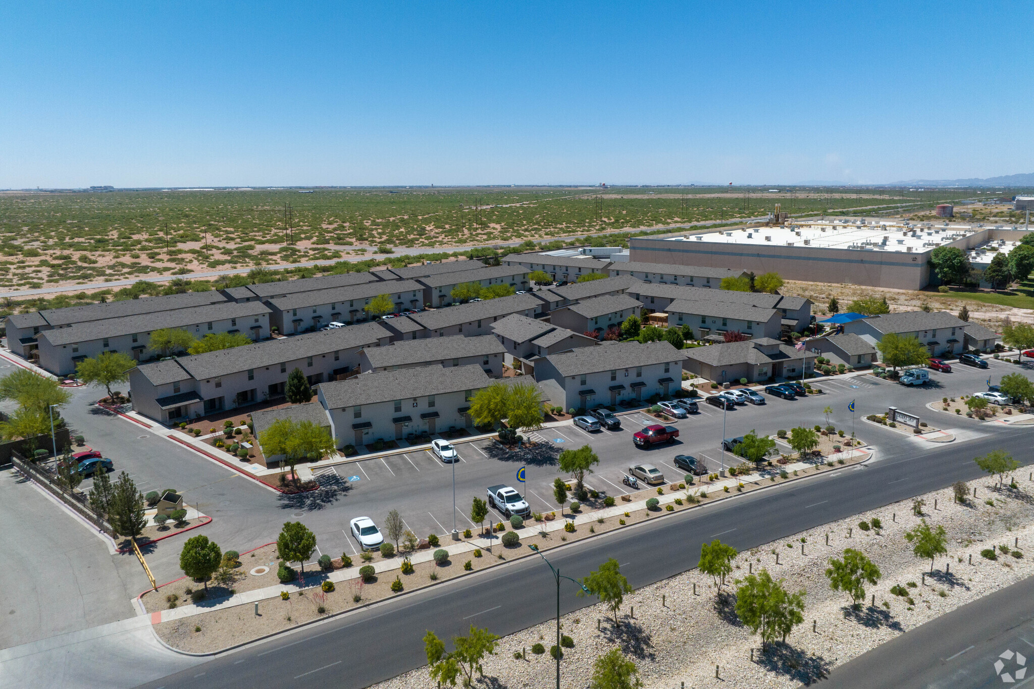 Building Photo - Desert Sky Townhomes