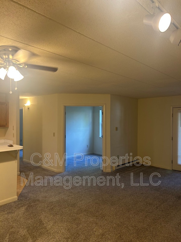 Building Photo - 3553 Handman Ave