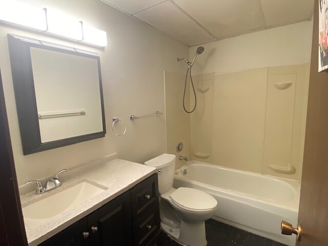 Building Photo - 3285 Adams Dr