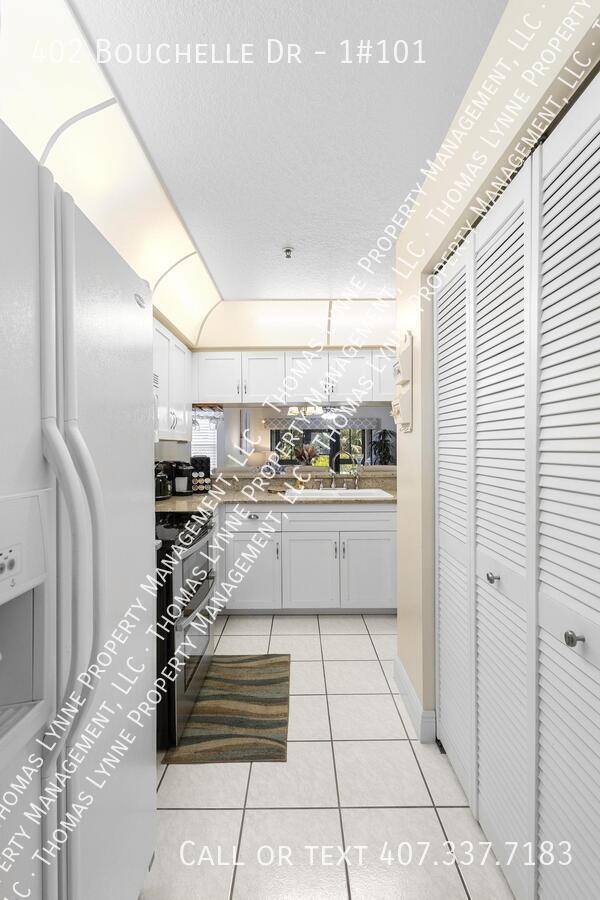 Building Photo - 402 Bouchelle Dr