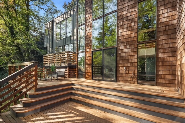 Building Photo - 7215 175th St SW