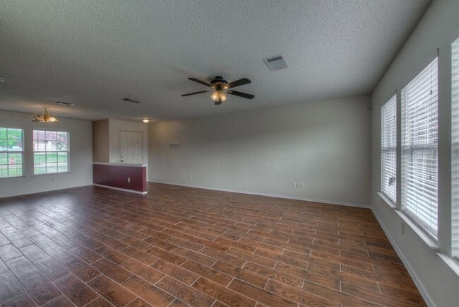 Building Photo - 2623 Andres Way