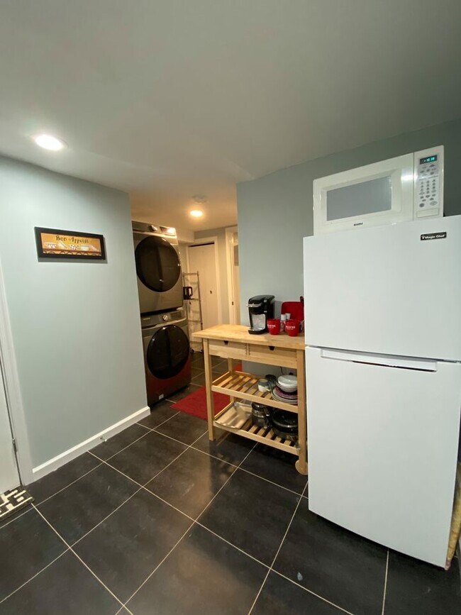 Basement Laundry and Kitchen - 1723 Lang Pl NE