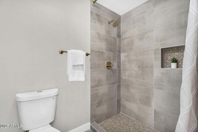Building Photo - 25810 S Boxwood Dr