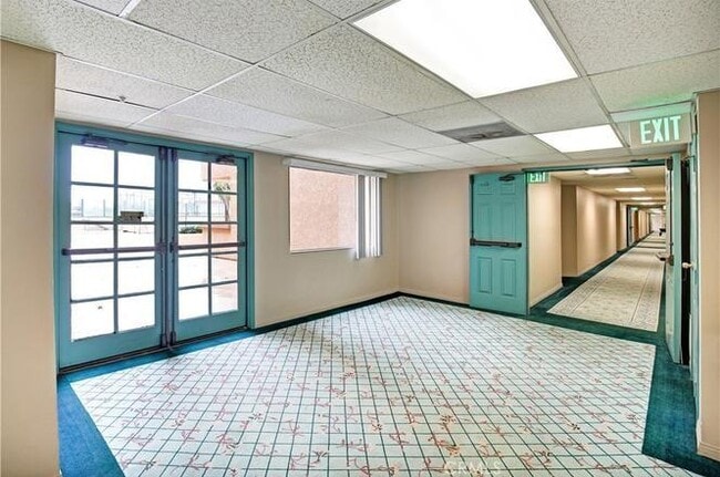 Building Photo - 11410 Brookshire Ave