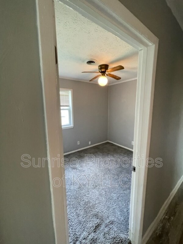 Building Photo - 6704 Rebecca Ln