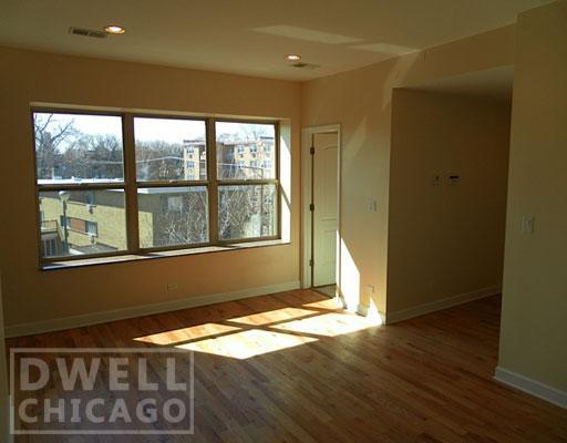 Building Photo - 2040 W Touhy Ave