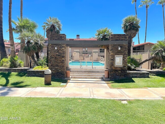 Building Photo - 7921 E San Miguel Ave