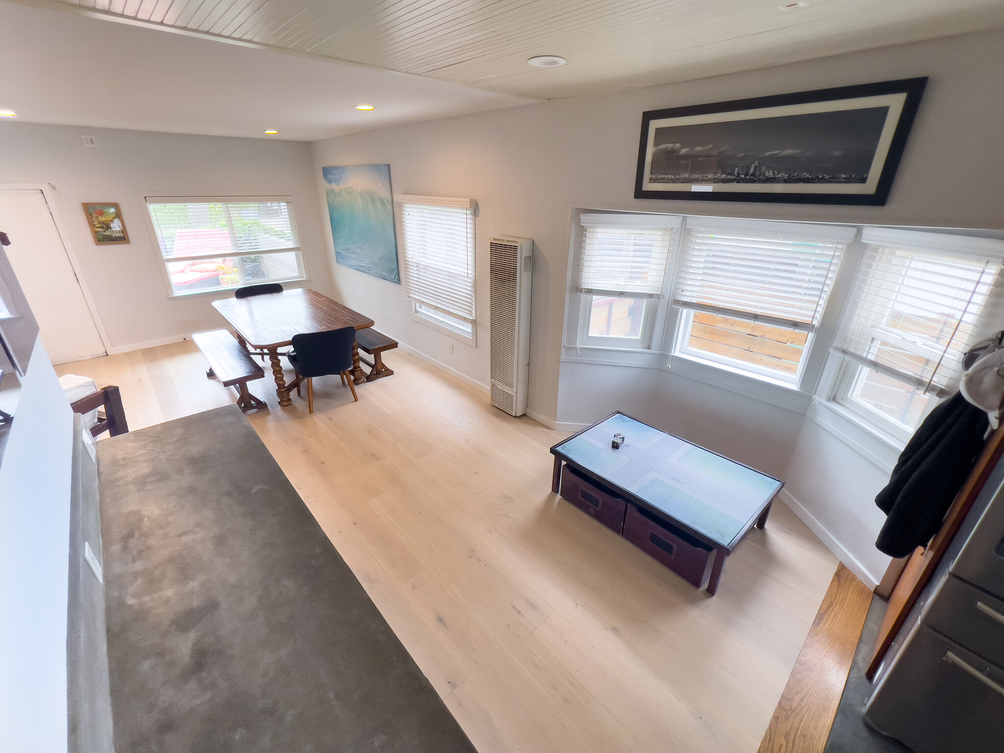 Bird's Eye Dining Room & Nook - 301 Broadway St