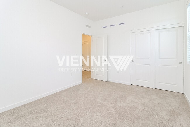 Building Photo - 4657 Snapdragon Wy