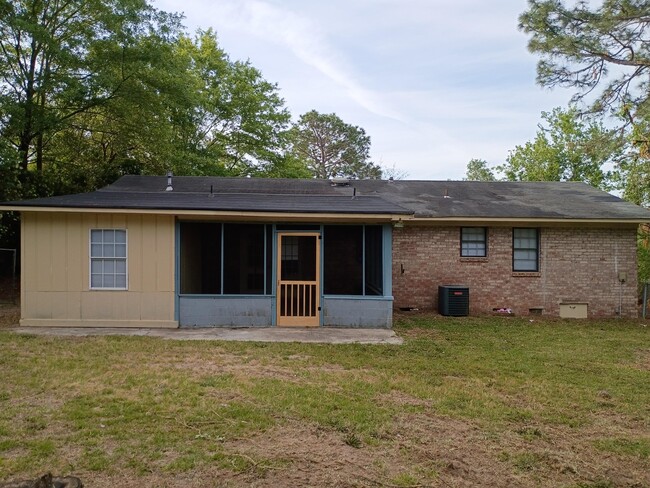 Building Photo - 3410 Arden Ct