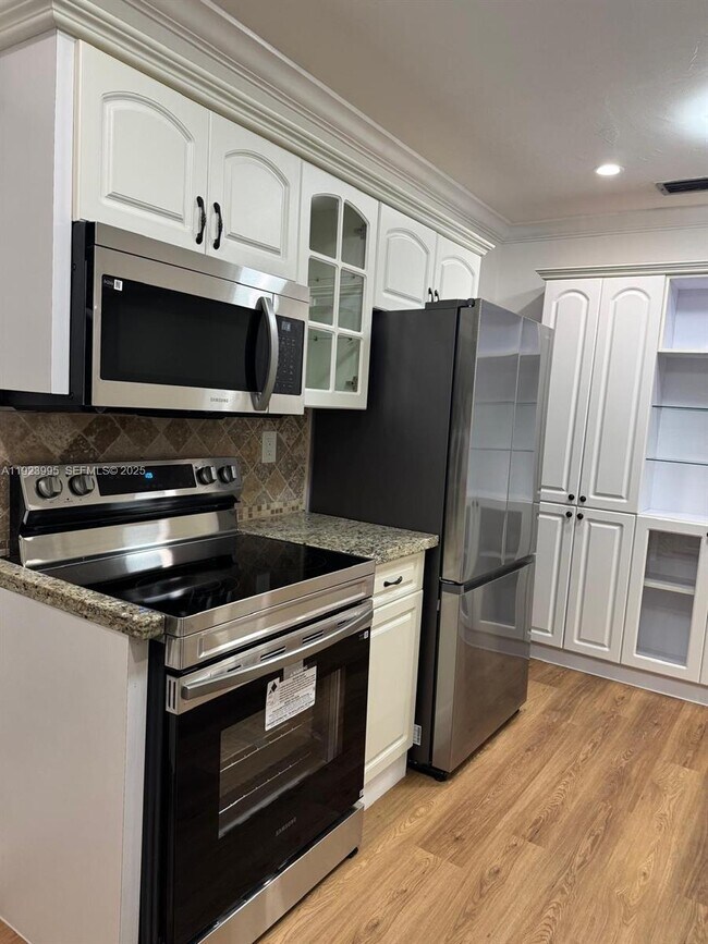 Building Photo - 9451 SW 79th St